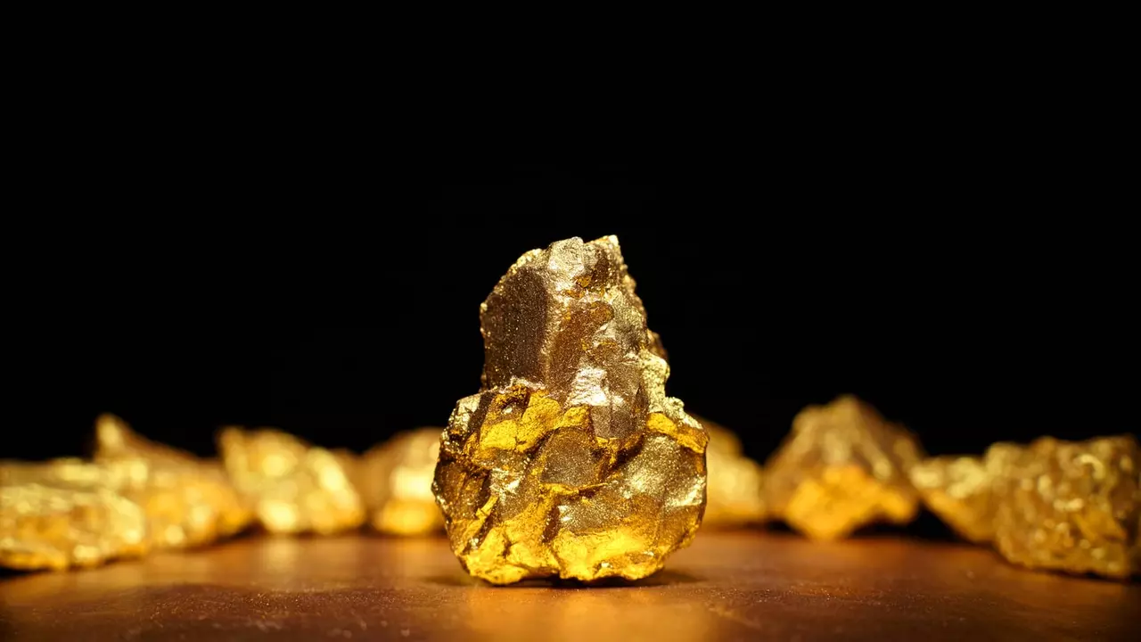 Trading gold mining stocks
