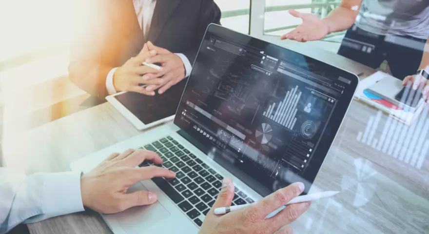 Предимствата да търгувате с MetaTrader Supreme Edition