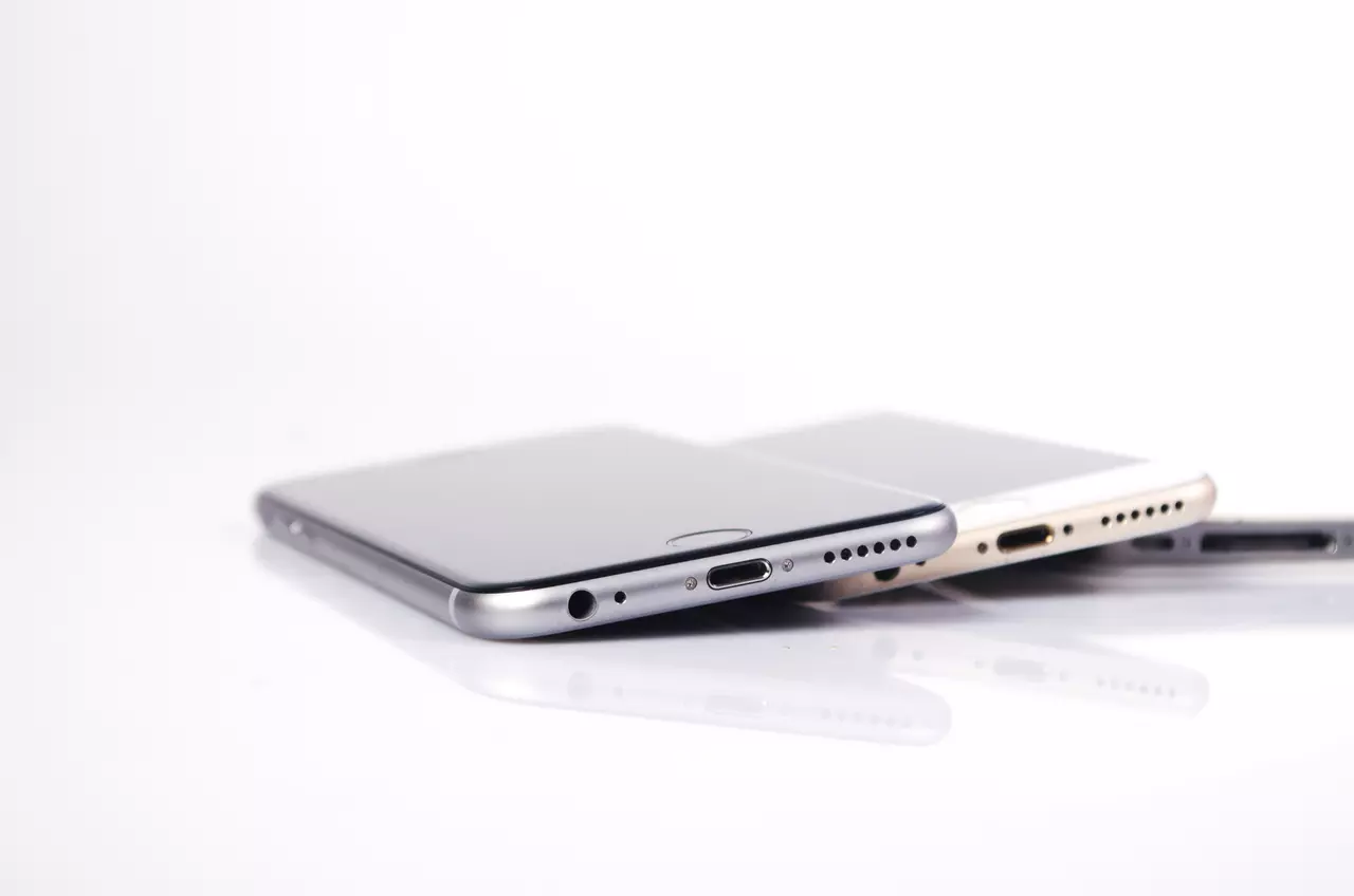 Trading Roundup: Apple - IPhone X, What's next?