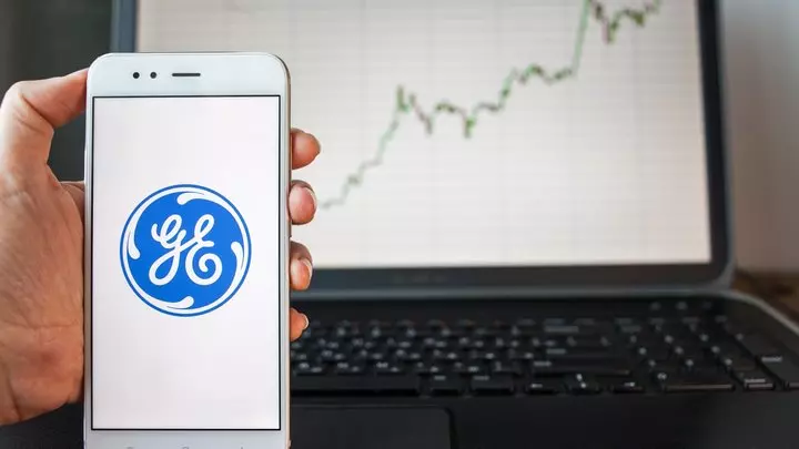 General Electric Aktien fallen aufgrund von mutmaßlichem 38 Milliarden Dollar Schwindel. Geht es noch weiter?