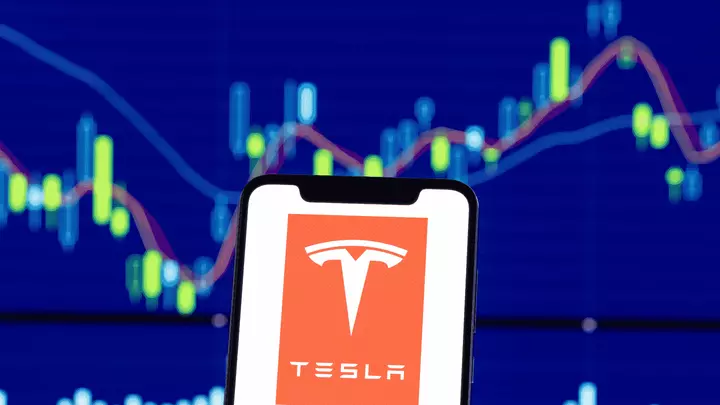 Teslas kometenhafter Aufstieg nach viertem Quartalsgewinn in Folge