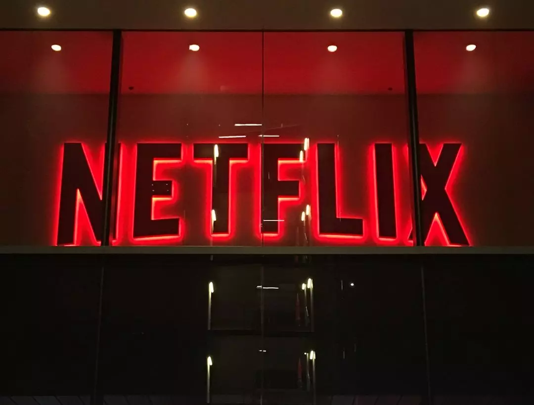 Netflix Affine sa Stratégie pour Affronter la Concurrence