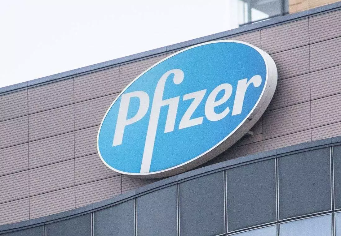 Pfizer Demande l'Autorisation de Vacciner les Adolescents au Royaume-Uni