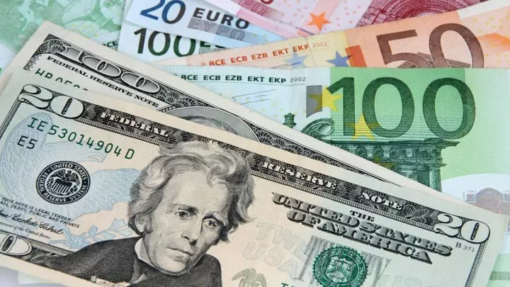 Viss par valūtu pāri EURUSD un tirdzniecību starptautiskajā valūtu tirgū FOREX