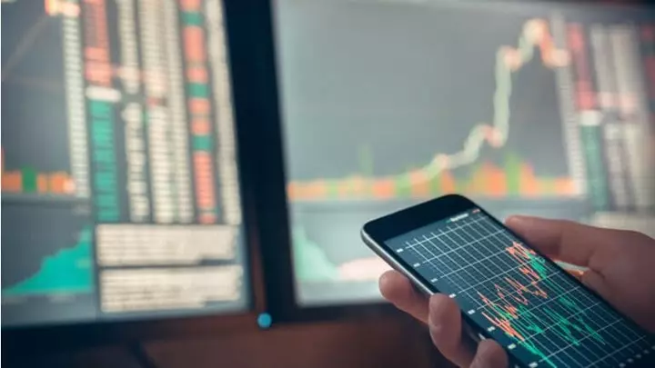 Derivati Finanziari: Cosa sono, Strategie e Come Investire (Guida 2026)